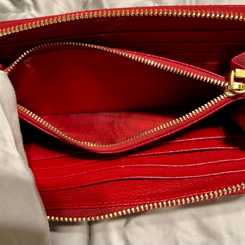 Euc Miu Miu Long Zippy Wallet - image 8